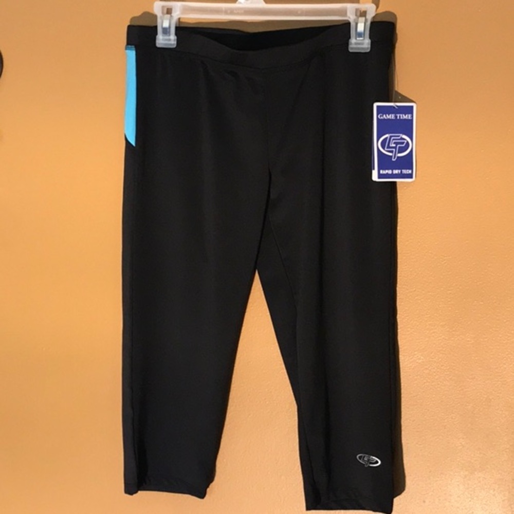 Ladies activewear size L new